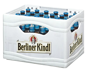 Getränkekasten der Marke Berliner Kindl mit vierundzwanzig Flaschen der Sorte Jubiläums Pilsener Alkoholfrei.