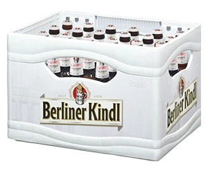 Getränkekasten der Marke Berliner Kindl mit vierundzwanzig Flaschen der Sorte Jubiläums Pilsener.